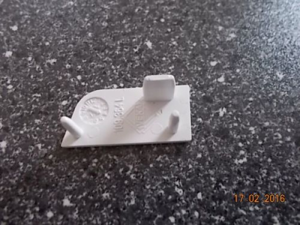 Endkappe für Wetterschenkel in weiss 109.347